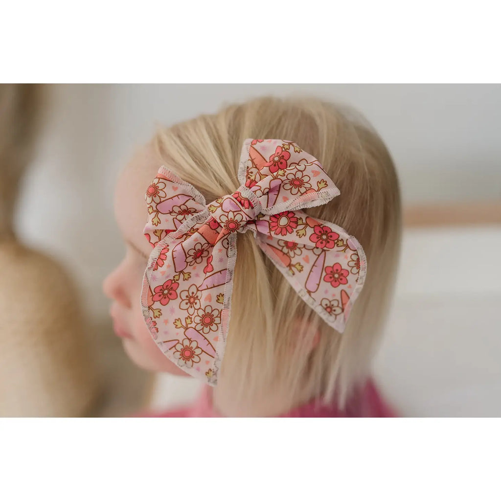 Golden Dot Lane- 4" Spring Floral and Carrot Serged Hair Bow (8113242210612)